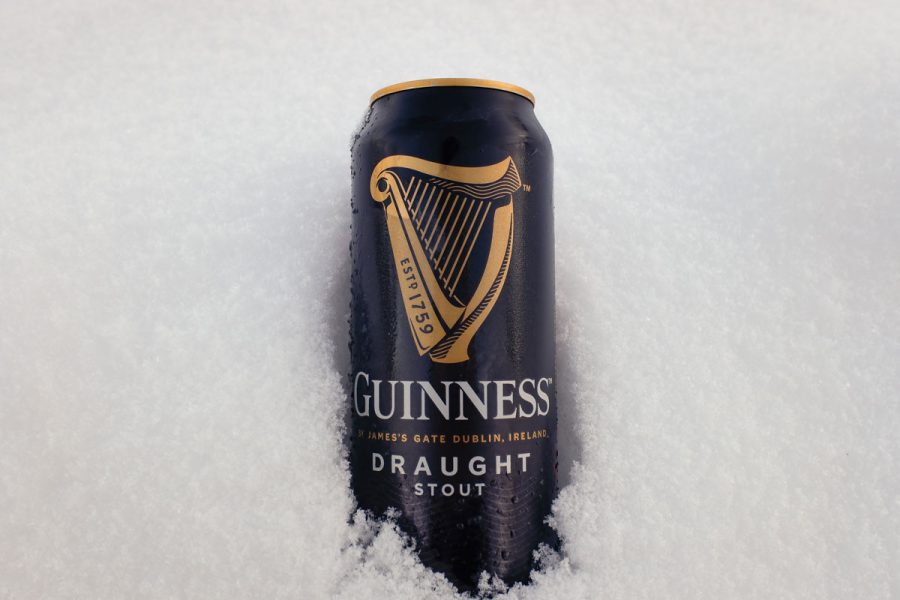 Responsive Guiness Logo auf Dose